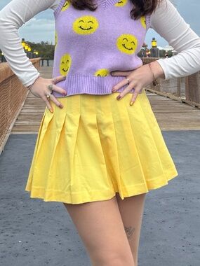 yellow tennis skirt